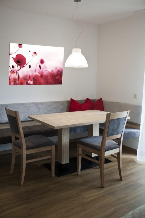 Garni Appartement Alpenresidence كاديبيترا الغرفة الصورة